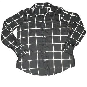 Who What Wear Black White Button Down Blouse Medium